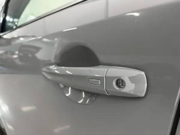 Nissan Qashqai 1.3 DIG-T MHEV Premiere Edition 34