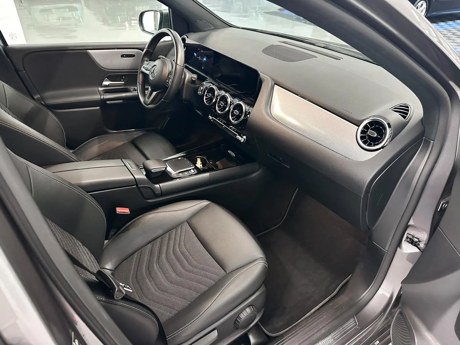 Mercedes-Benz B 180 7G-DCT Progressive 10