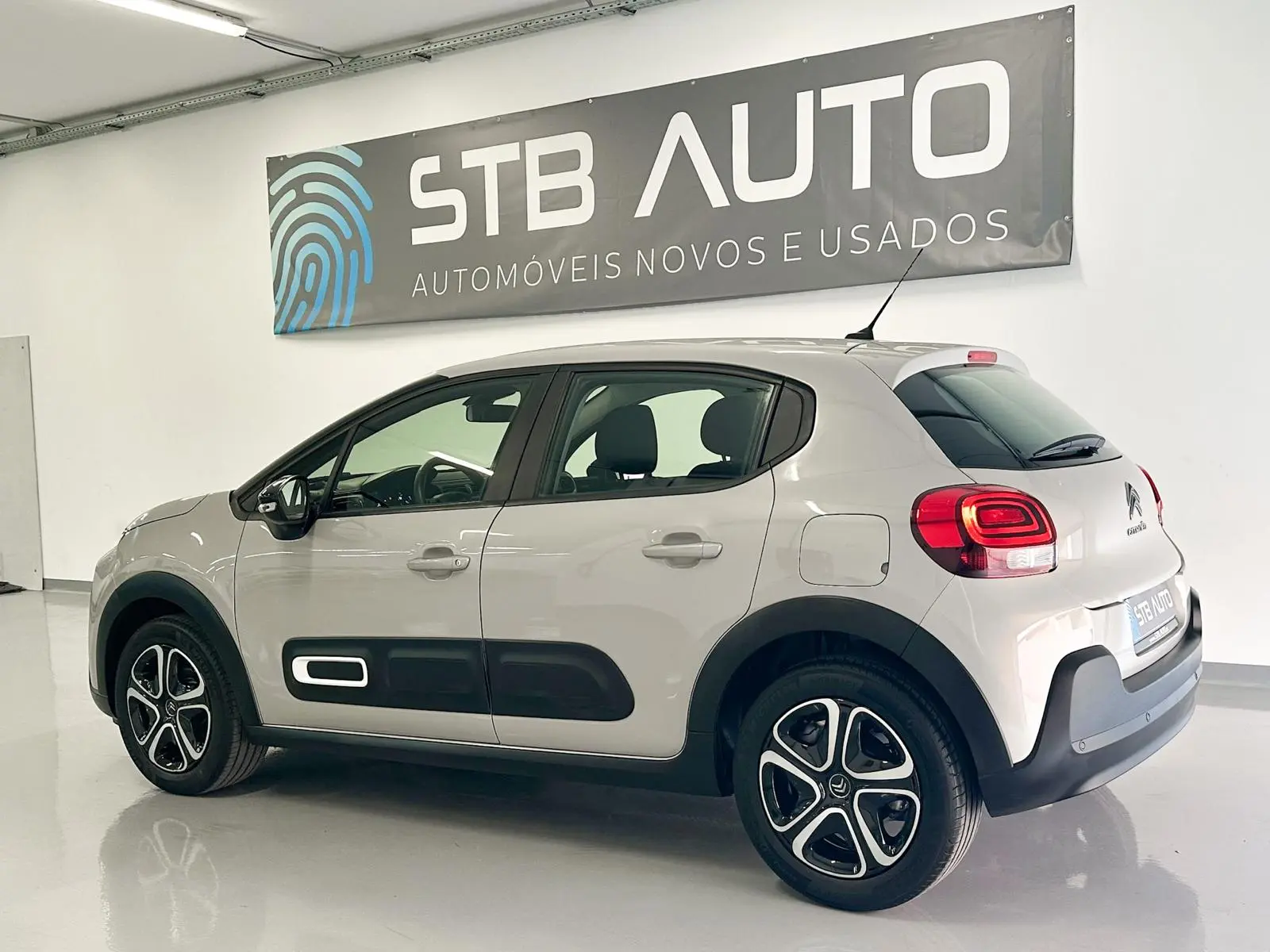 Citroen C3 Pure Tech S&S Feel 5