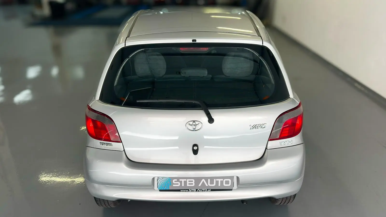 Toyota Yaris 1.0 Sol 24