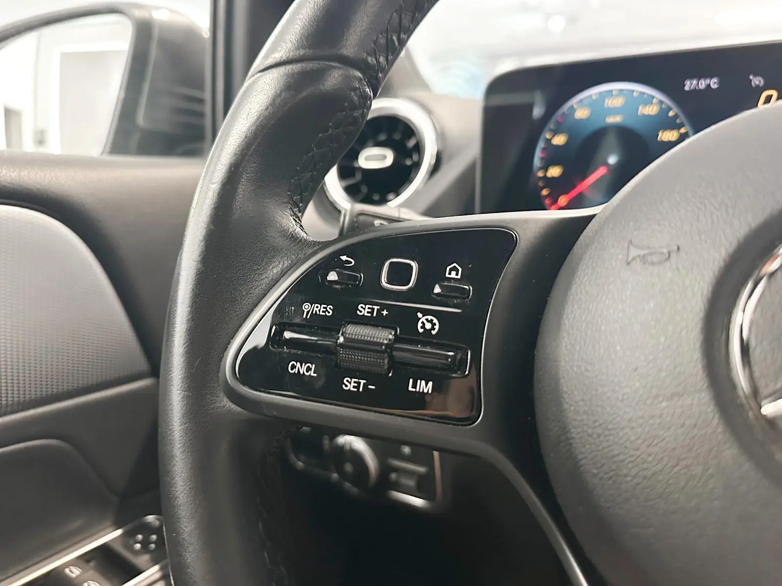Mercedes-Benz B 180 7G-DCT Progressive 14
