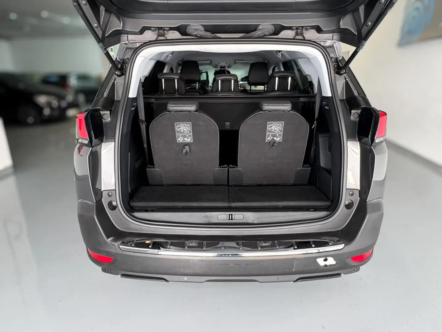 Peugeot 5008 1.5 BlueHDi Allure 10