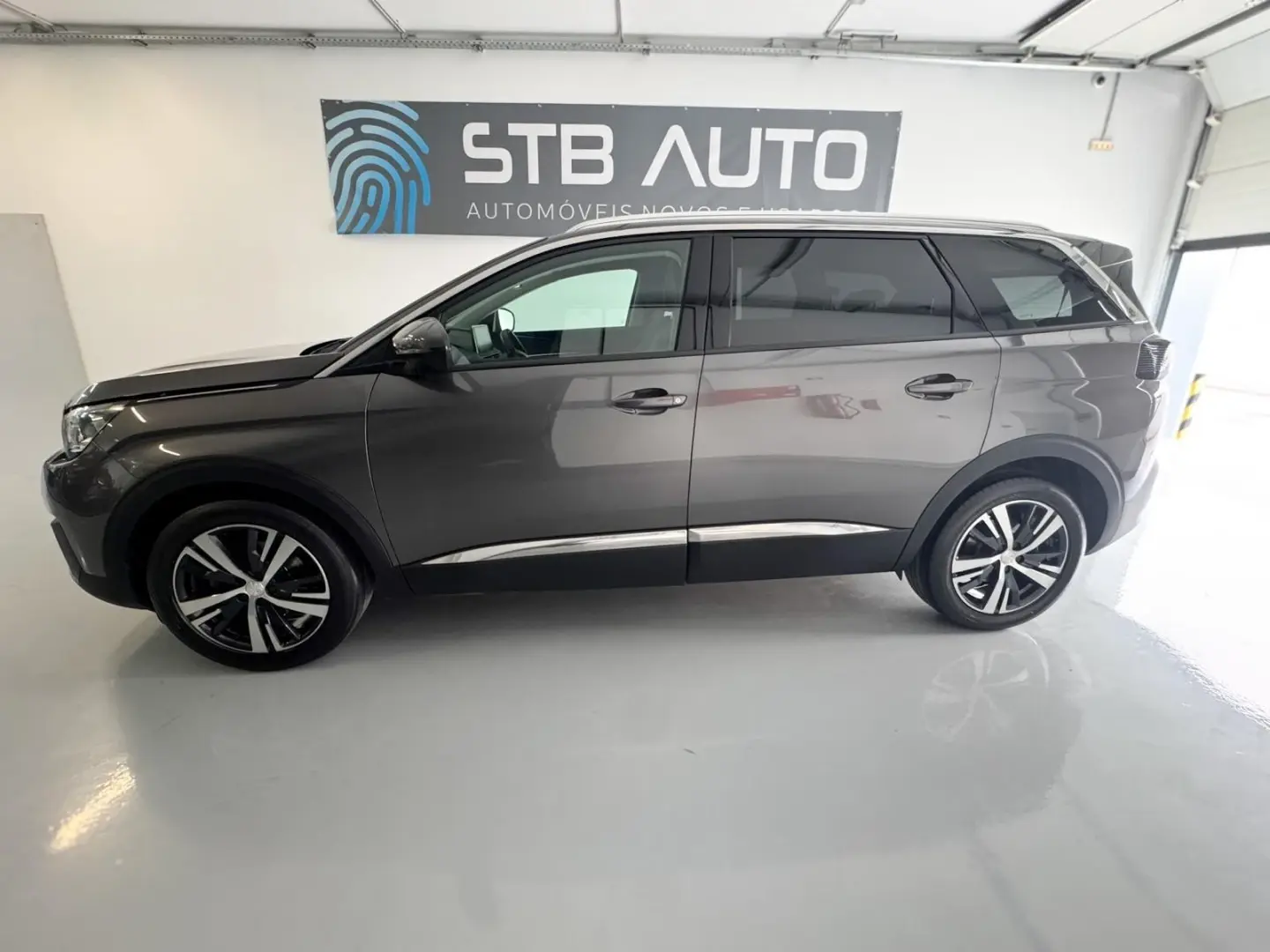 Peugeot 5008 1.5 BlueHDi Allure 16