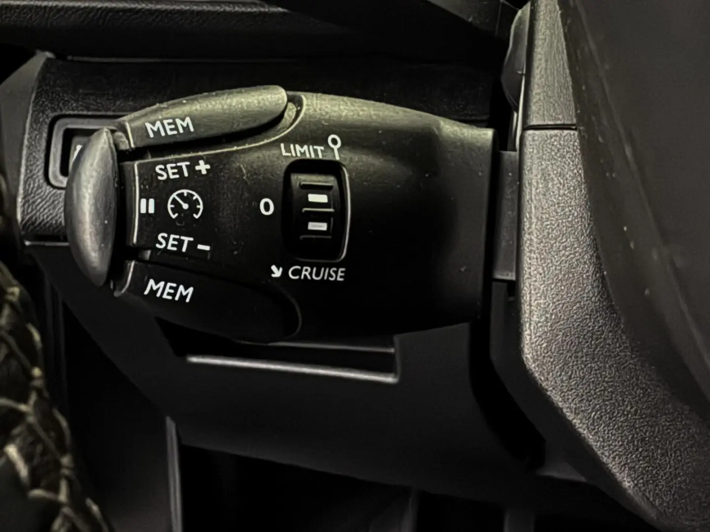 Peugeot 5008 1.5 BlueHDi Allure 30