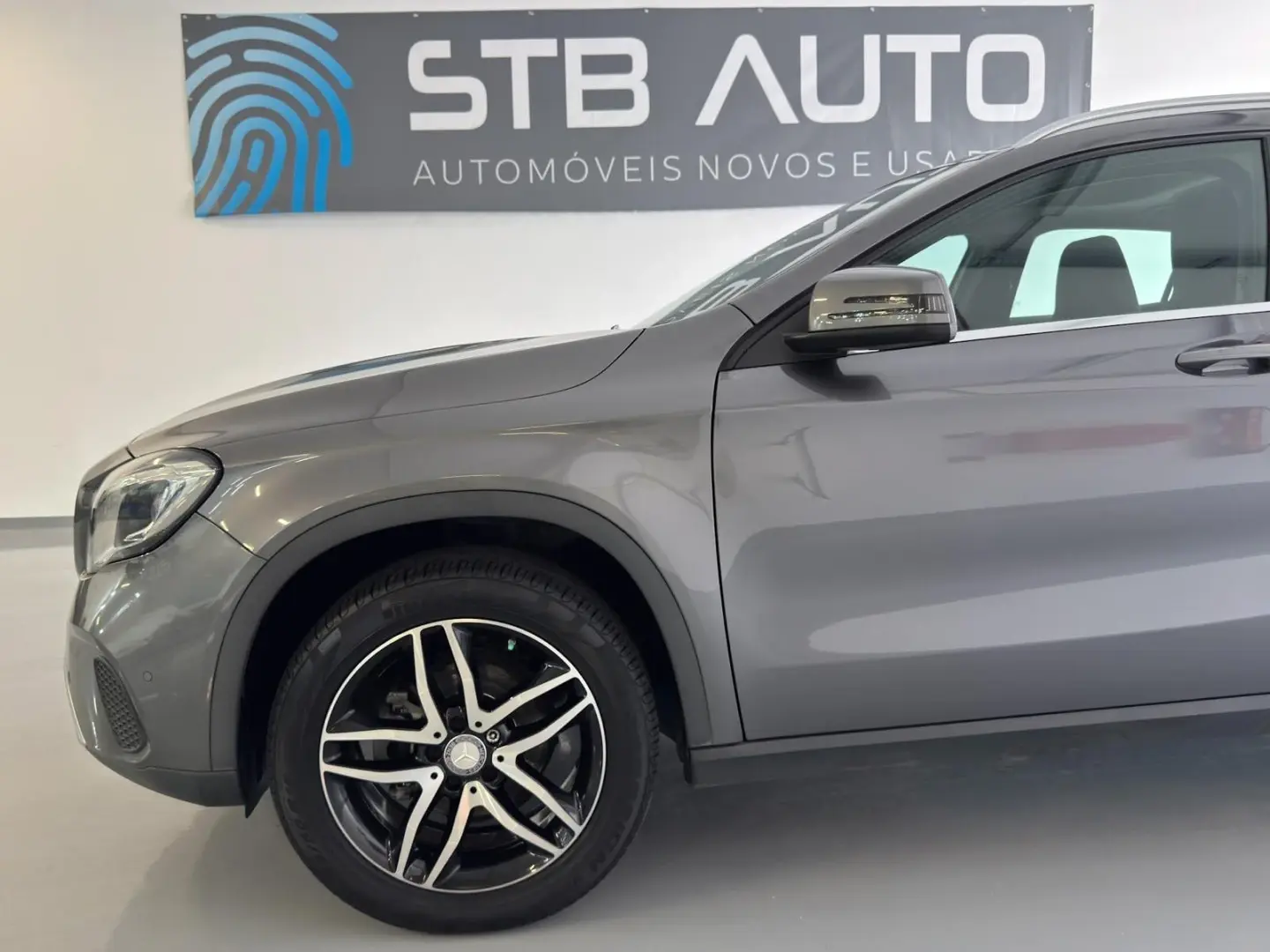 Mercedes-Benz GLA 180 CDi AMG Line 13