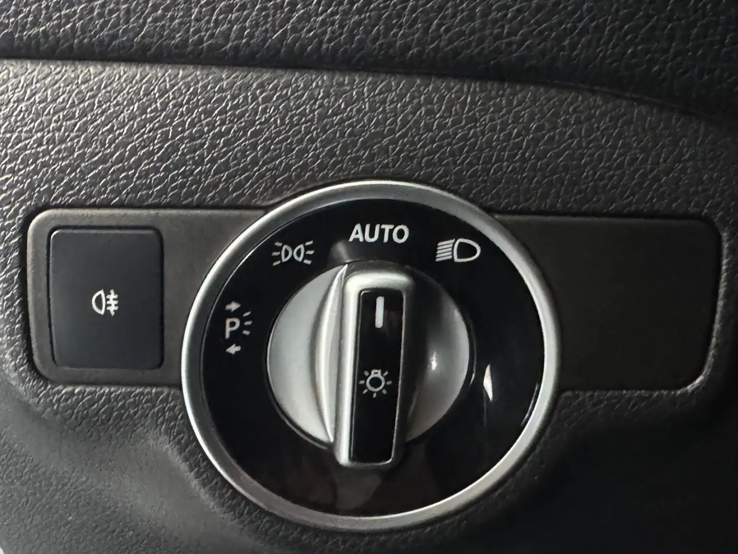 Mercedes-Benz GLA 180 CDi AMG Line 32