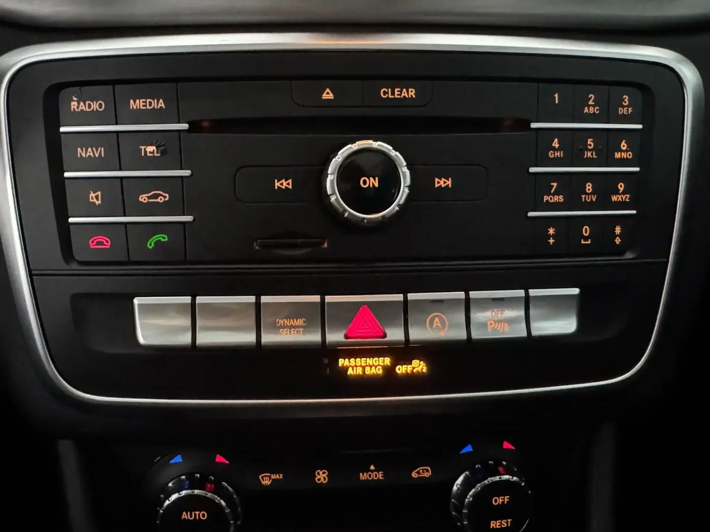 Mercedes-Benz GLA 180 CDi AMG Line 39