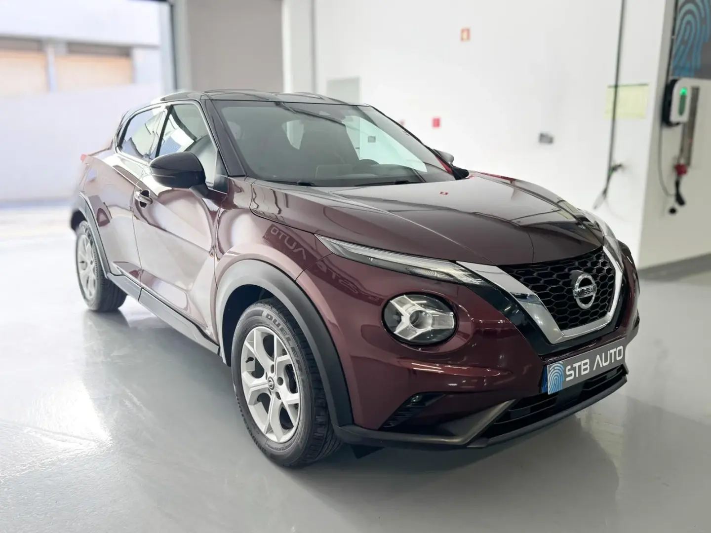 Nissan Juke 1.0 DIG-T N-Design C.Two Tone S. 2