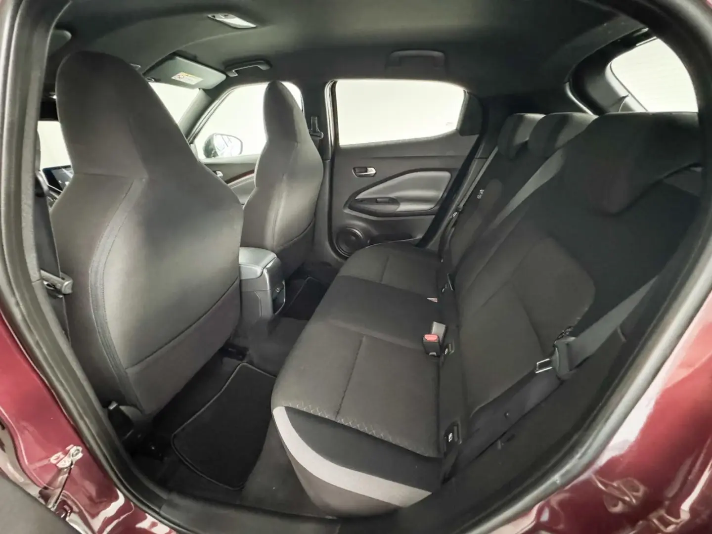 Nissan Juke 1.0 DIG-T N-Design C.Two Tone S. 8