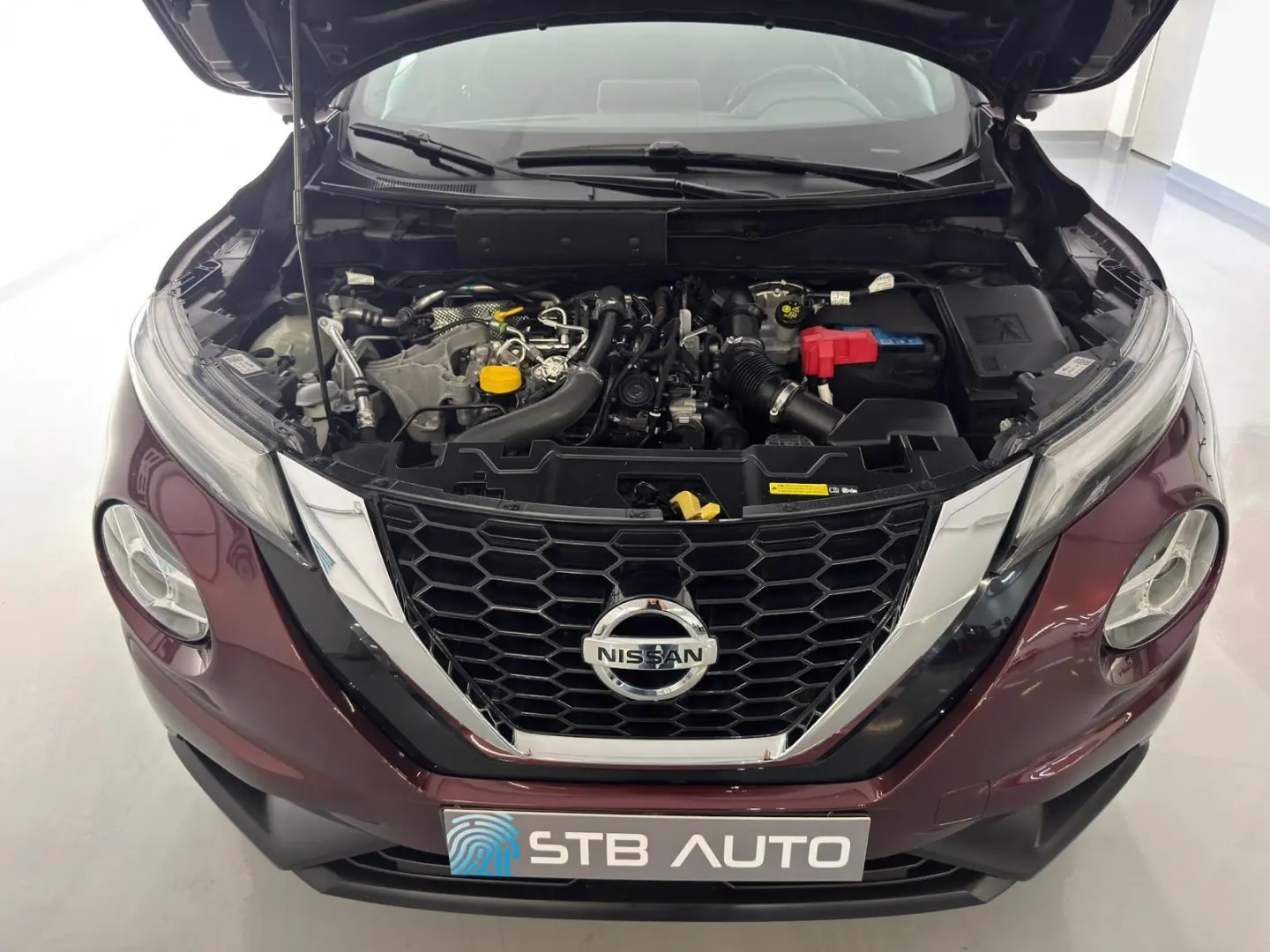 Nissan Juke 1.0 DIG-T N-Design C.Two Tone S. 35