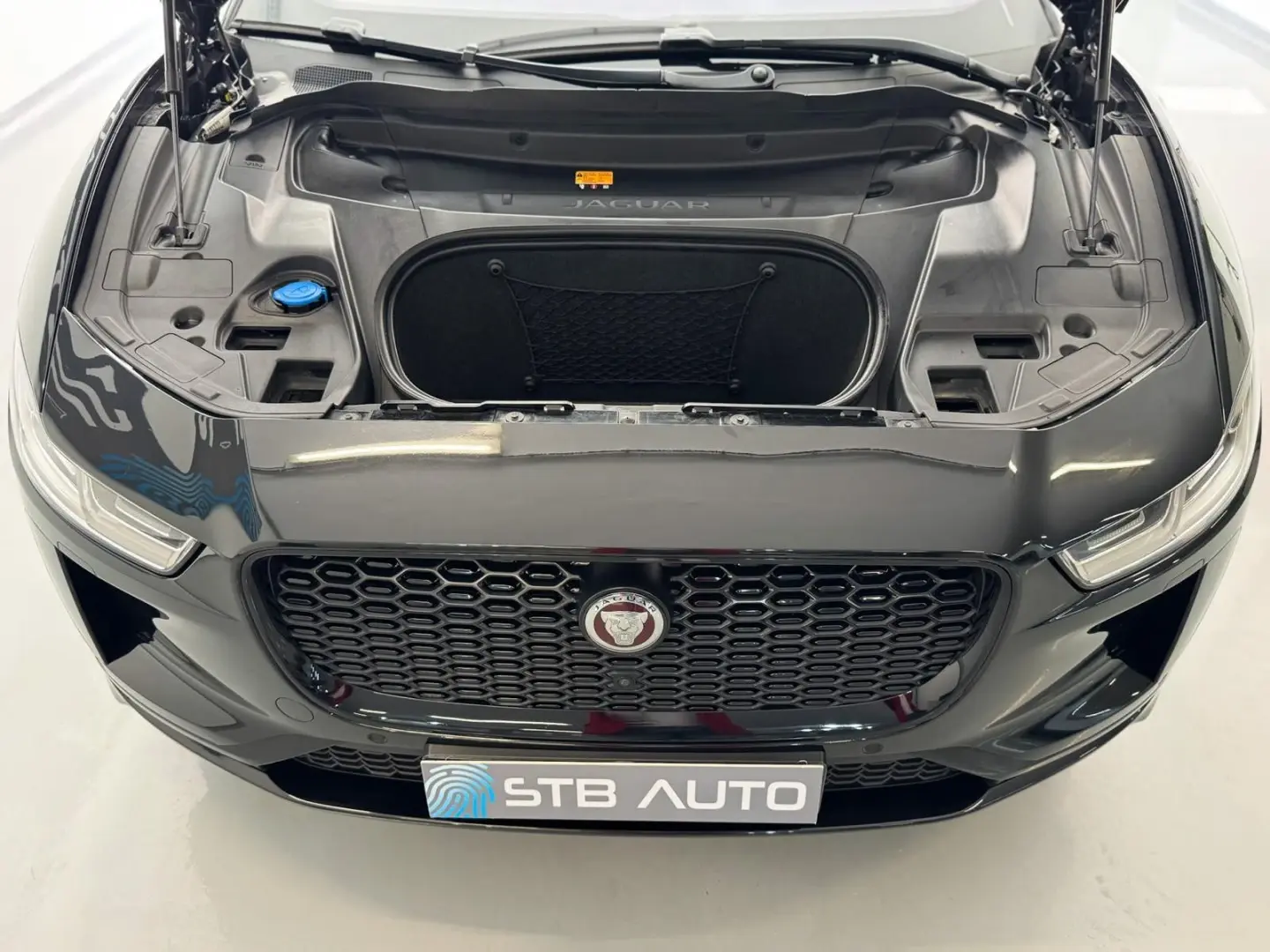 Jaguar I-Pace EV400 R-Dynamic SE AWD 10