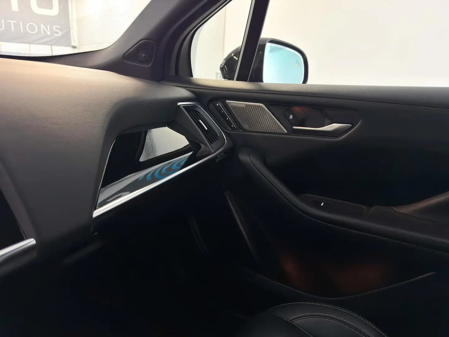 Jaguar I-Pace EV400 R-Dynamic SE AWD 22