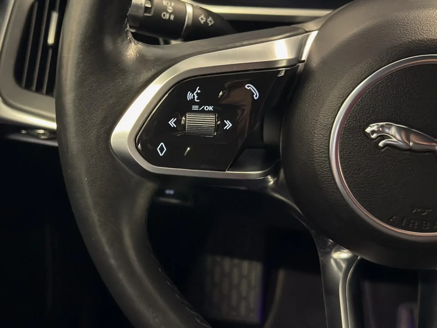 Jaguar I-Pace EV400 R-Dynamic SE AWD 29