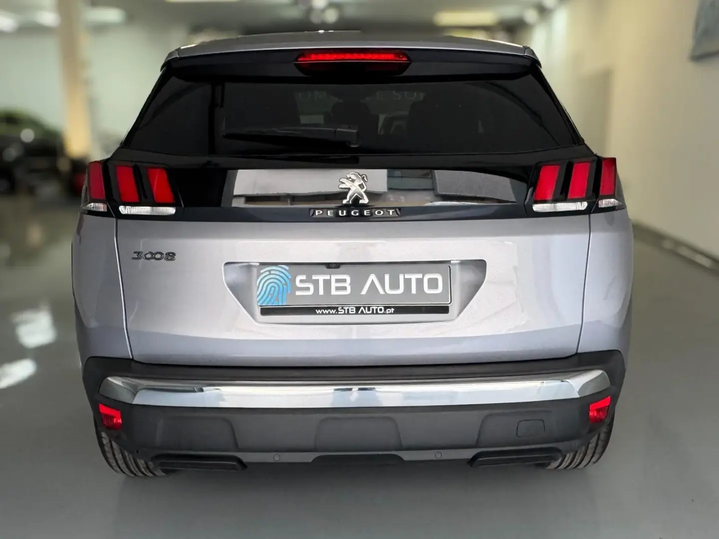 Peugeot 3008 1.5 BlueHDi Allure 11