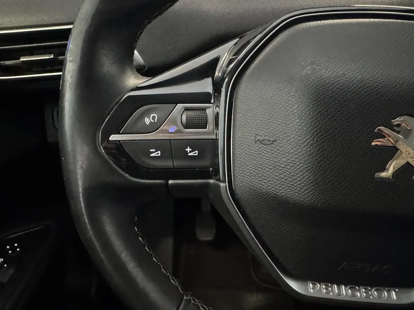 Peugeot 3008 1.5 BlueHDi Allure 18