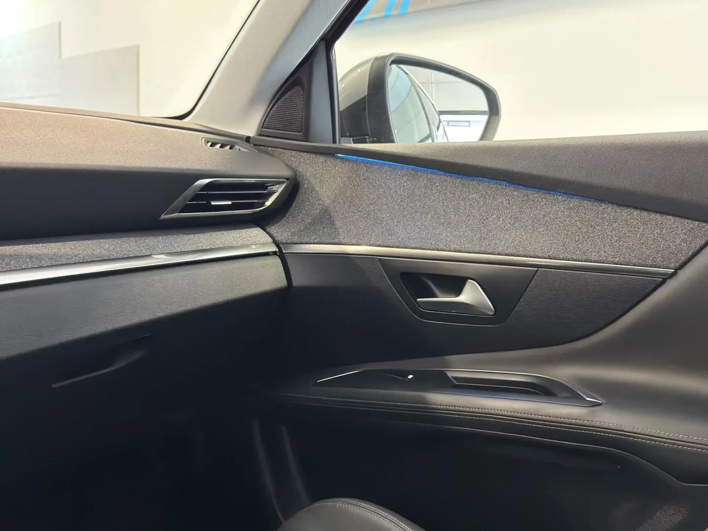 Peugeot 3008 1.5 BlueHDi Allure 23