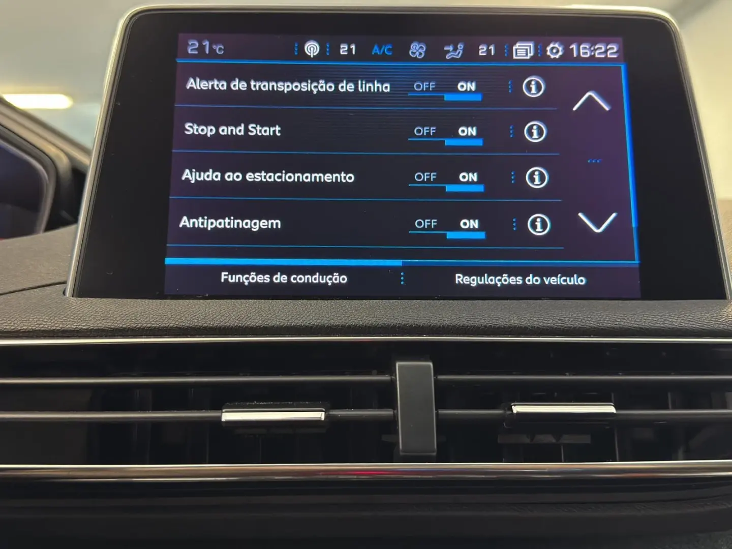 Peugeot 3008 1.5 BlueHDi Allure 31
