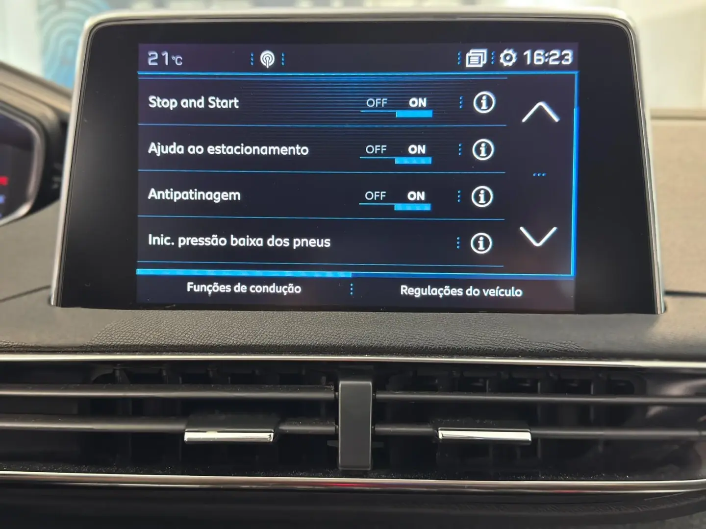 Peugeot 3008 1.5 BlueHDi Allure 36
