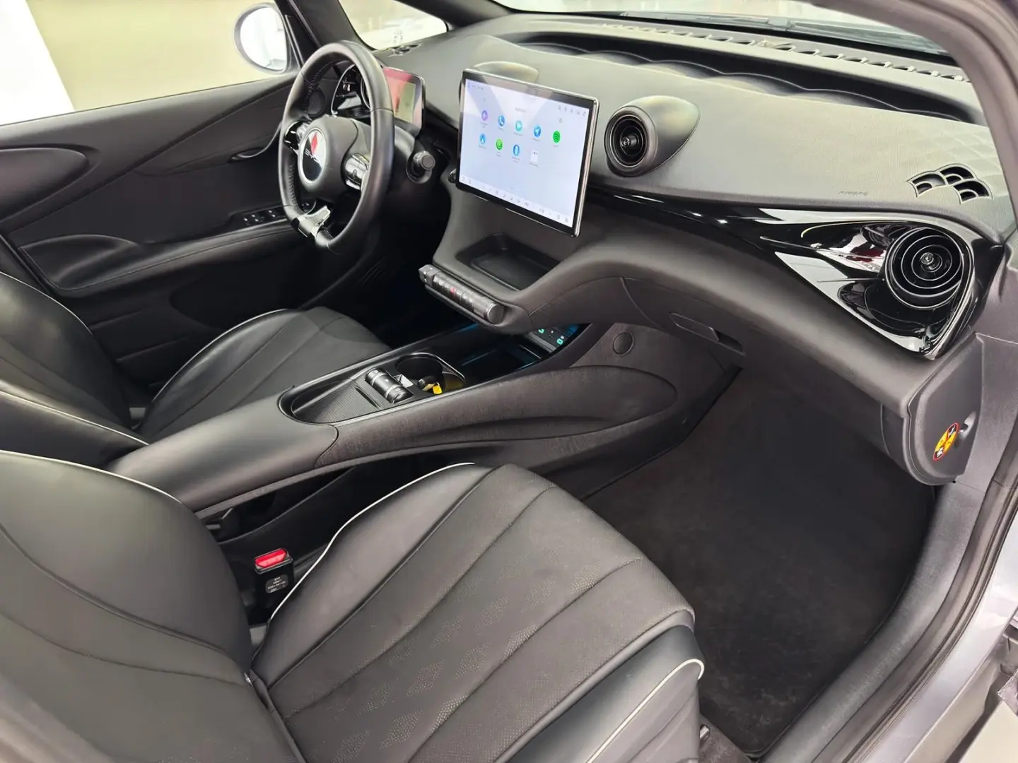 BYD Dolphin 60.4 kWh Comfort 6