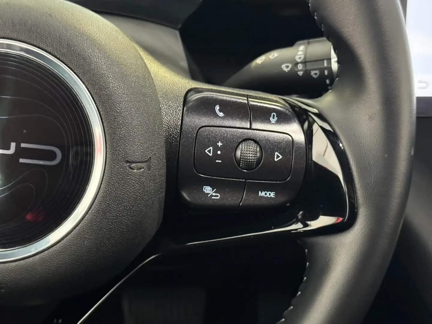BYD Dolphin 60.4 kWh Comfort 28