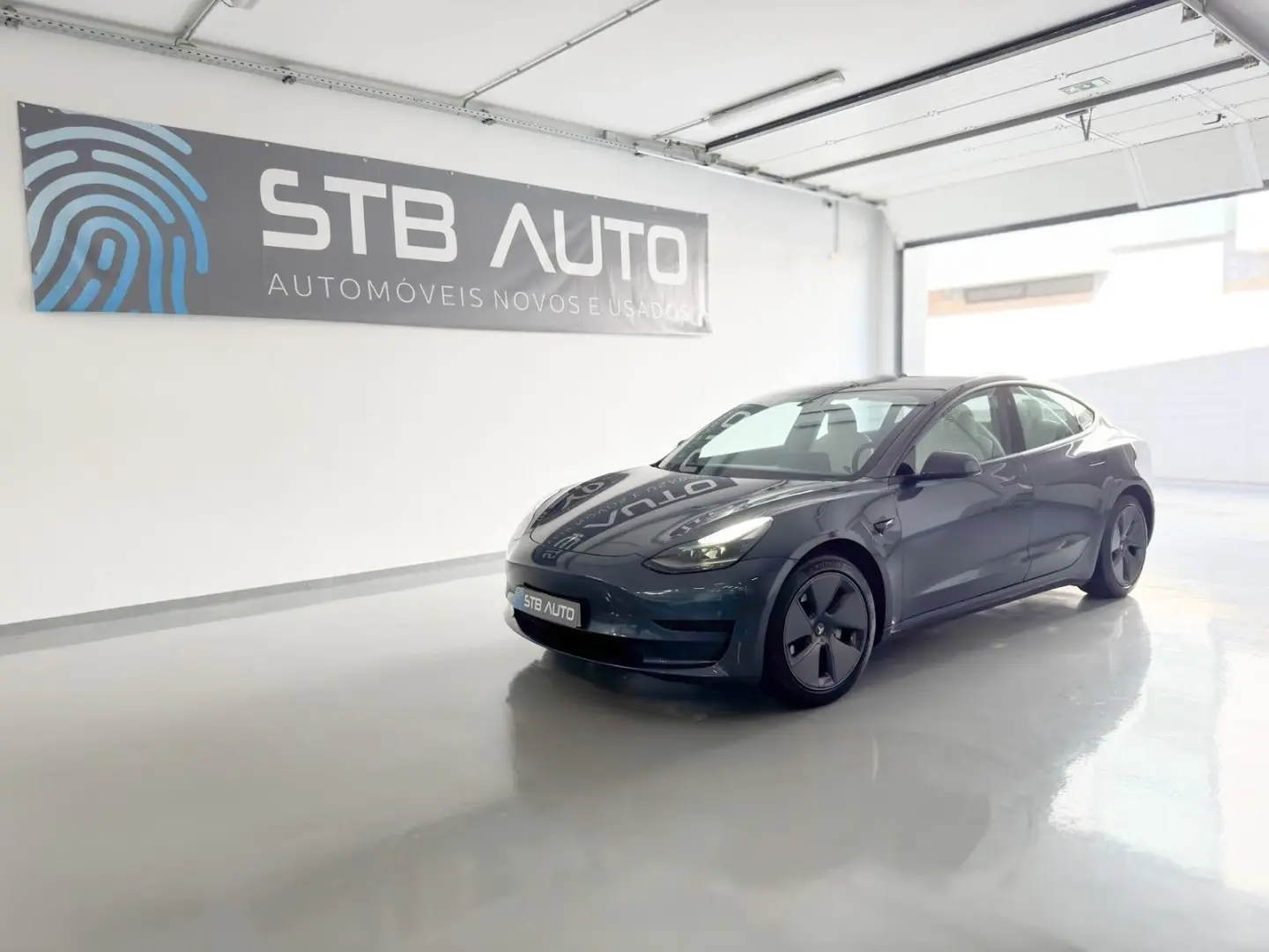Tesla Model 3 3