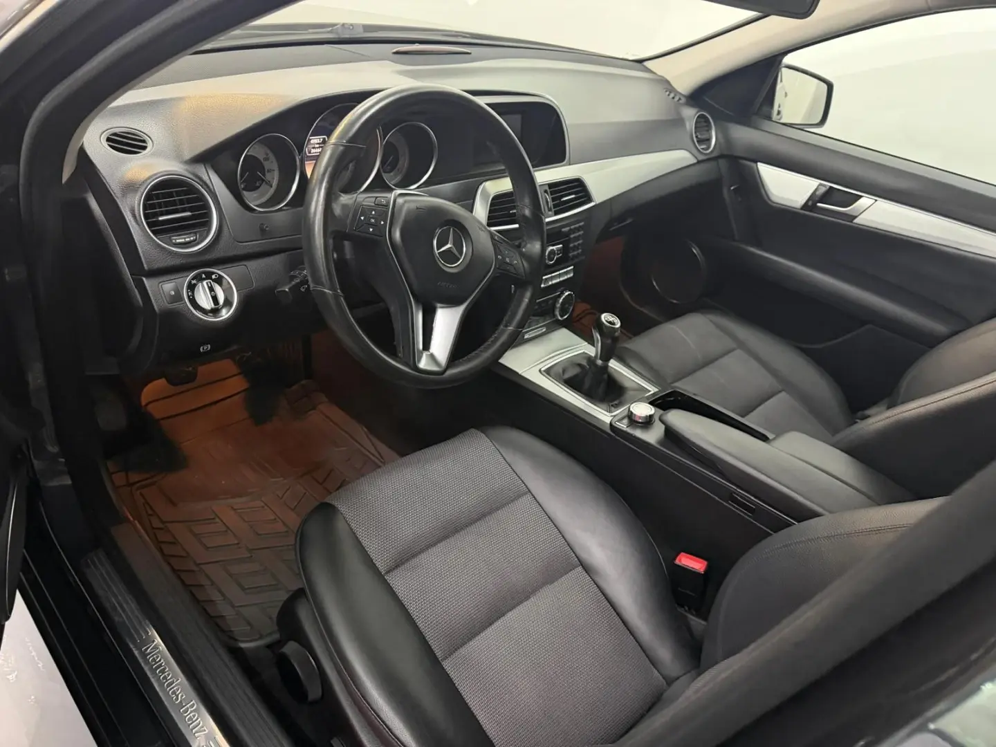 Mercedes-Benz C 220 d Exclusive 5