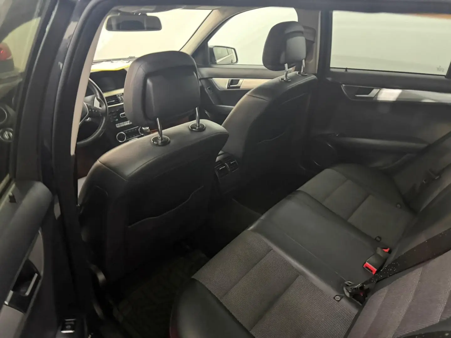 Mercedes-Benz C 220 d Exclusive 24