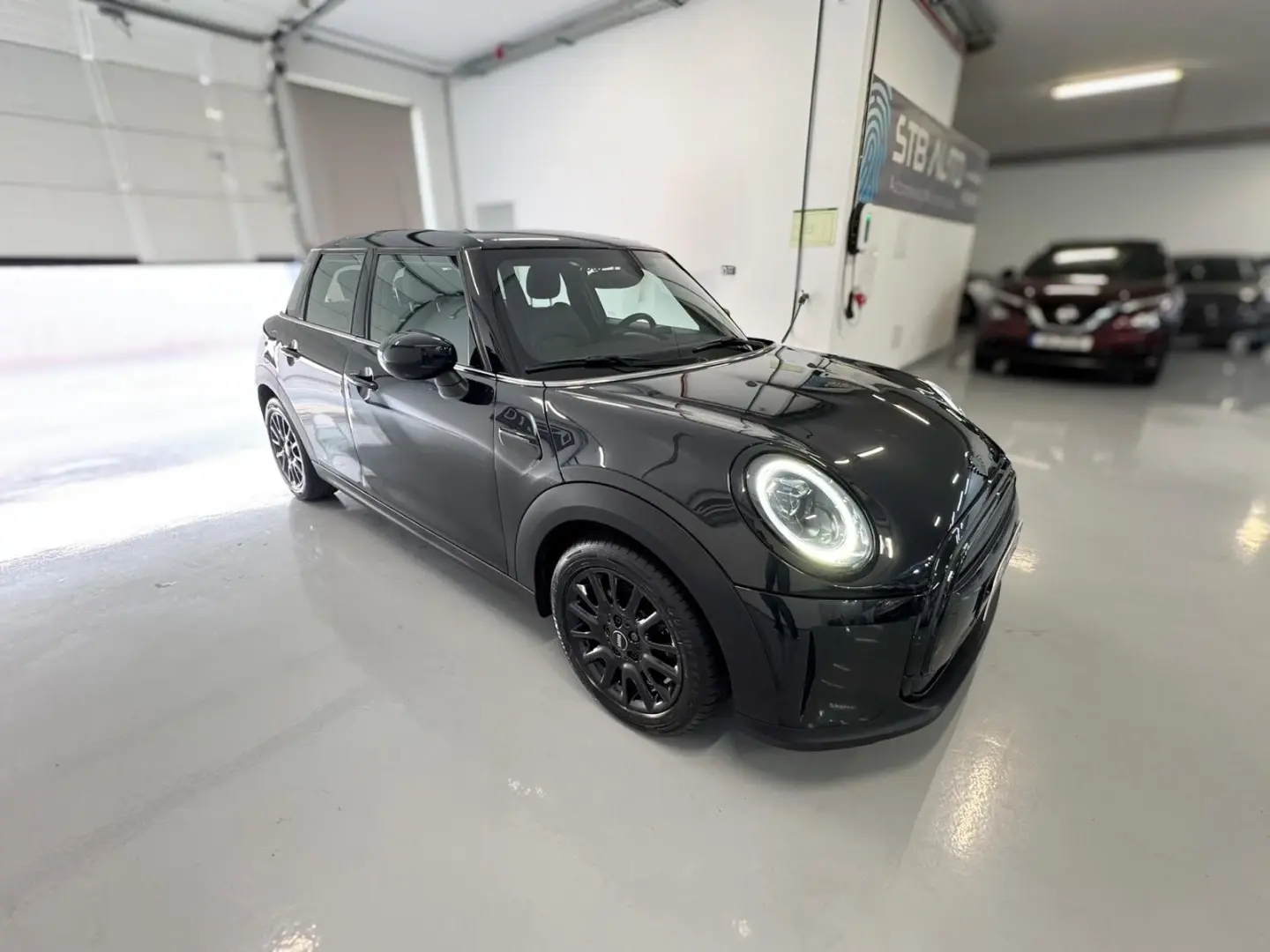 MINI 5 Portas Cooper Auto 12