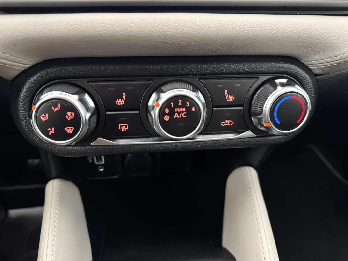 Nissan Micra 1.0 IG-T N-Design Chrome 27