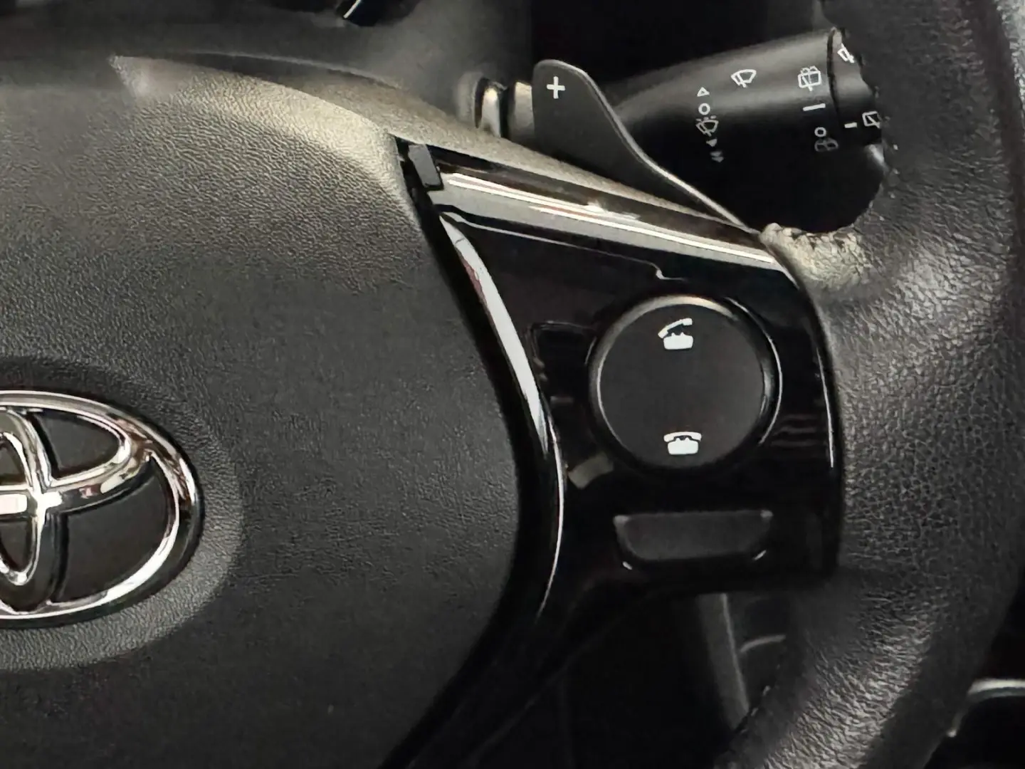Toyota Aygo 1.0 X-Play Plus MM 33