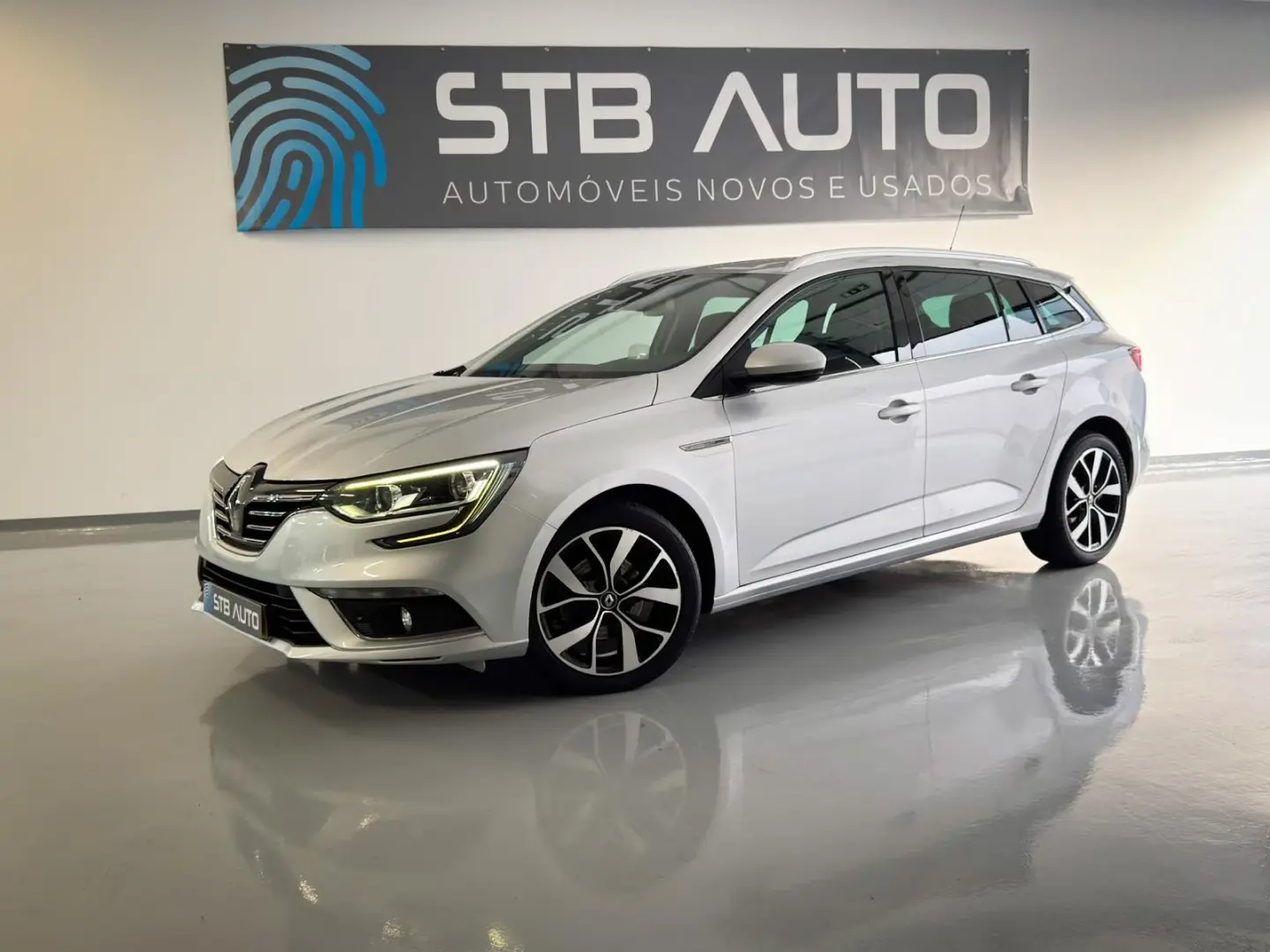 Renault Mégane Sport Tourer 1.5 Blue dCi Bose Edition EDC 1