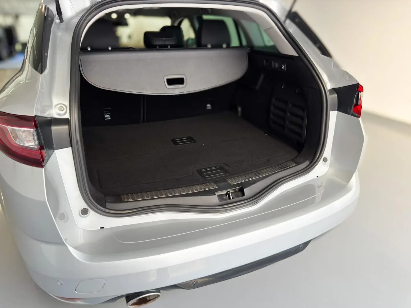 Renault Mégane Sport Tourer 1.5 Blue dCi Bose Edition EDC 8