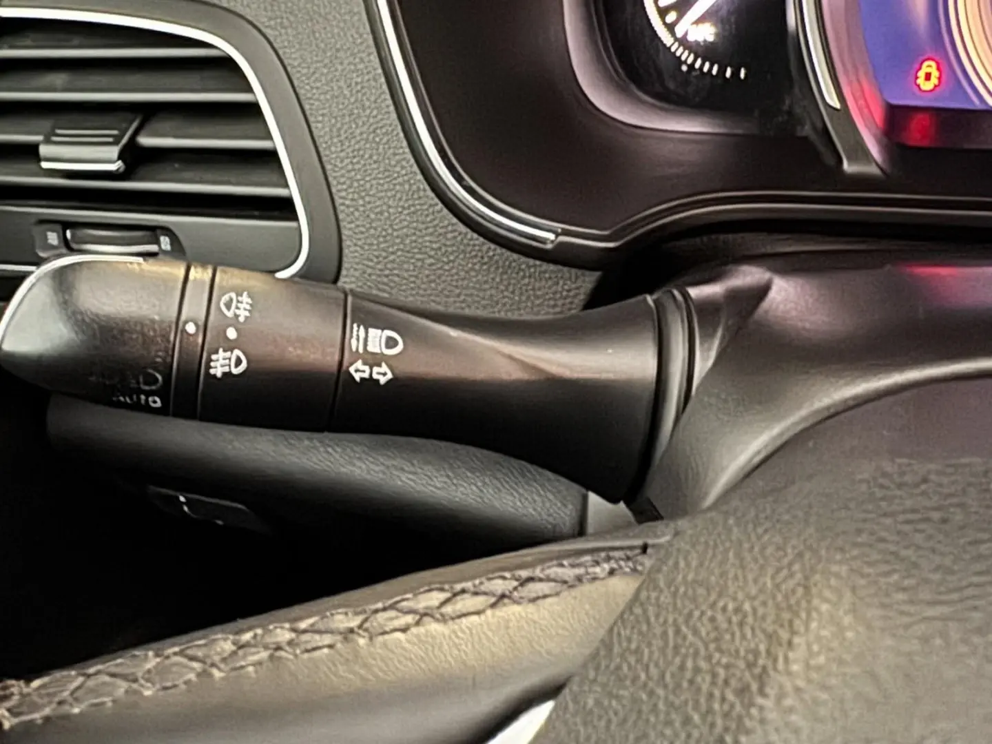 Renault Mégane Sport Tourer 1.5 Blue dCi Bose Edition EDC 21