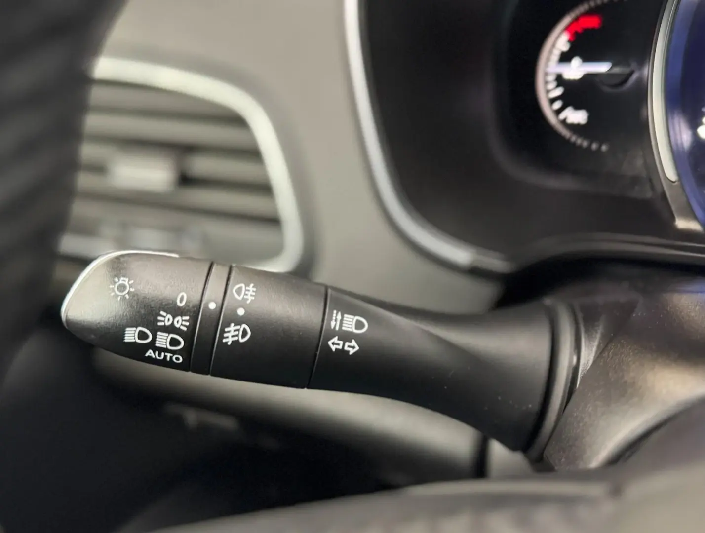 Renault Mégane Sport Tourer 1.5 dCi Limited EDC 19