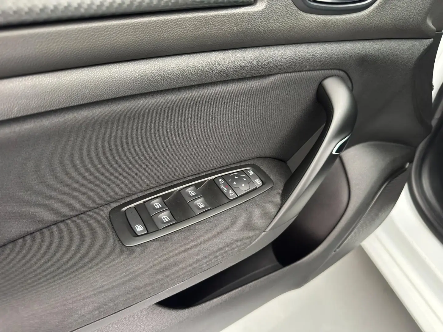 Renault Mégane Sport Tourer 1.5 dCi Limited EDC 29