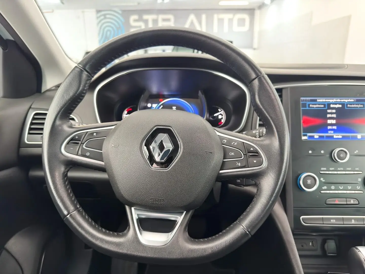 Renault Mégane Sport Tourer 1.5 dCi Limited EDC 33