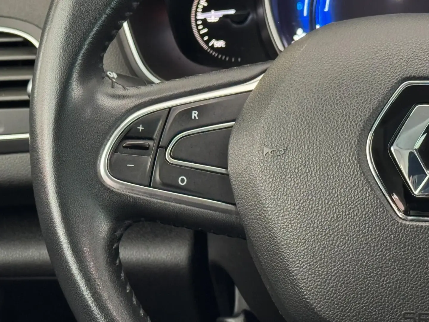 Renault Mégane Sport Tourer 1.5 dCi Limited EDC 34