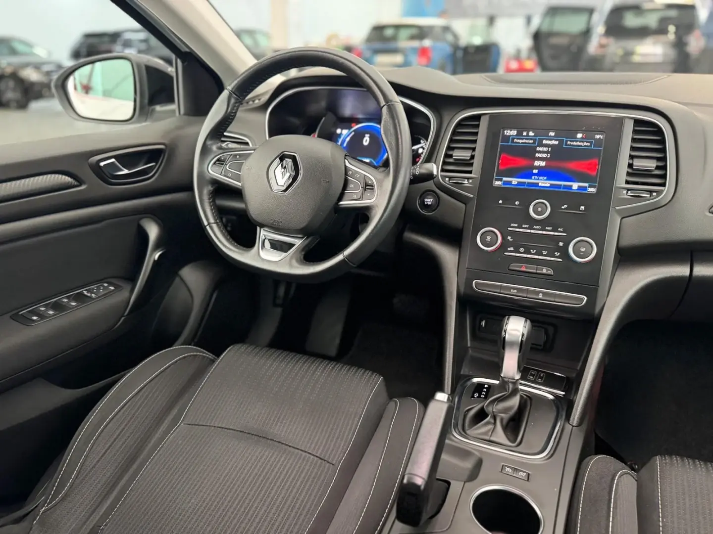 Renault Mégane Sport Tourer 1.5 dCi Limited EDC 36