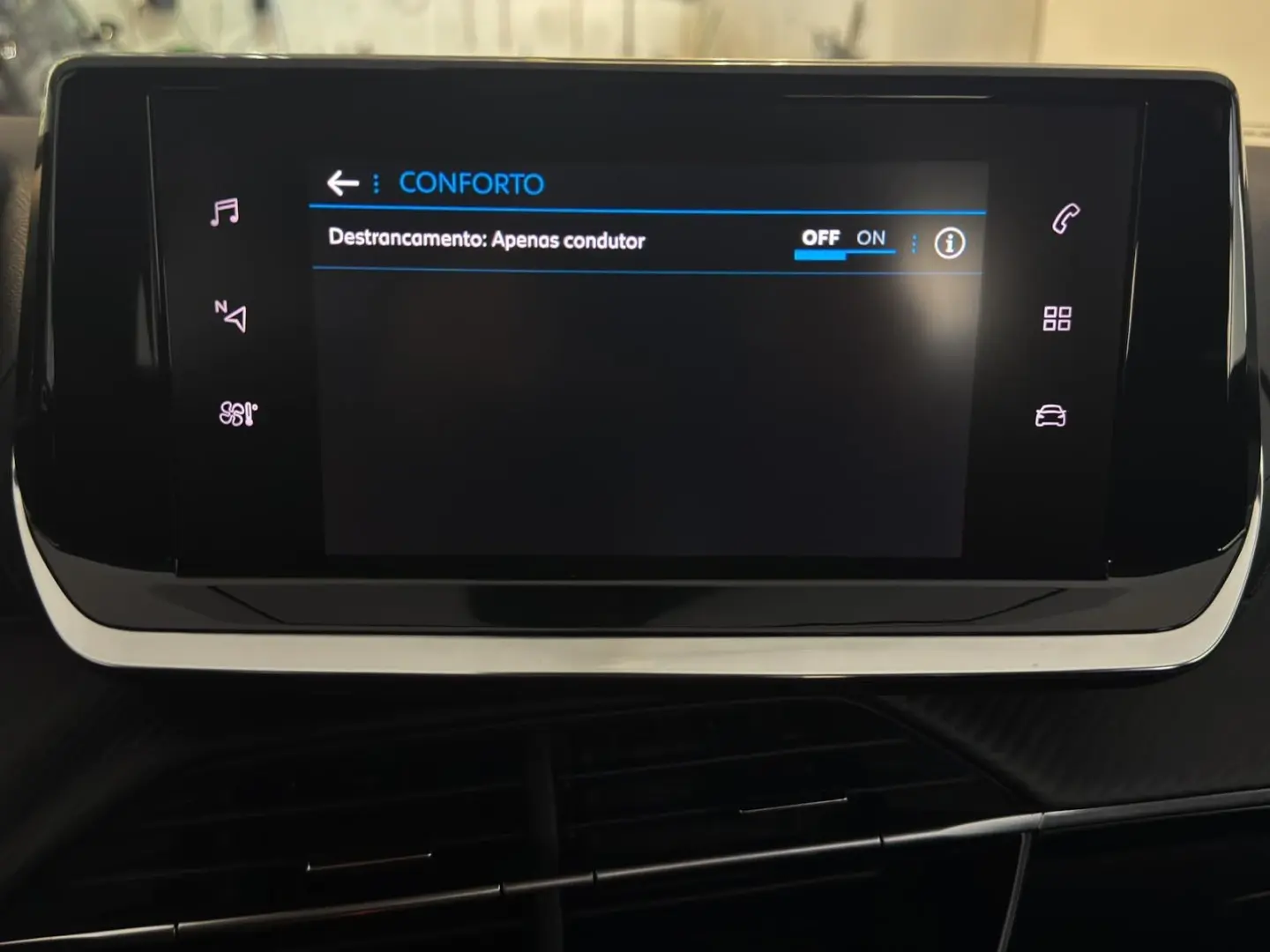 Peugeot 208 1.2 PureTech Active Pack 17
