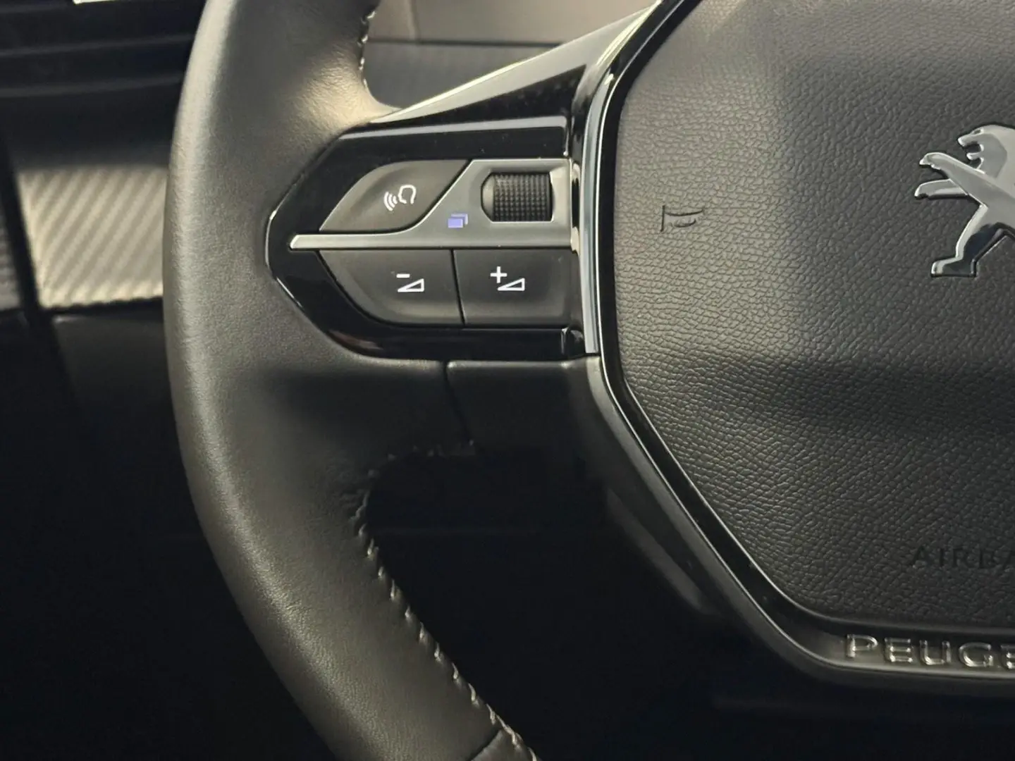 Peugeot 208 1.2 PureTech Active Pack 29