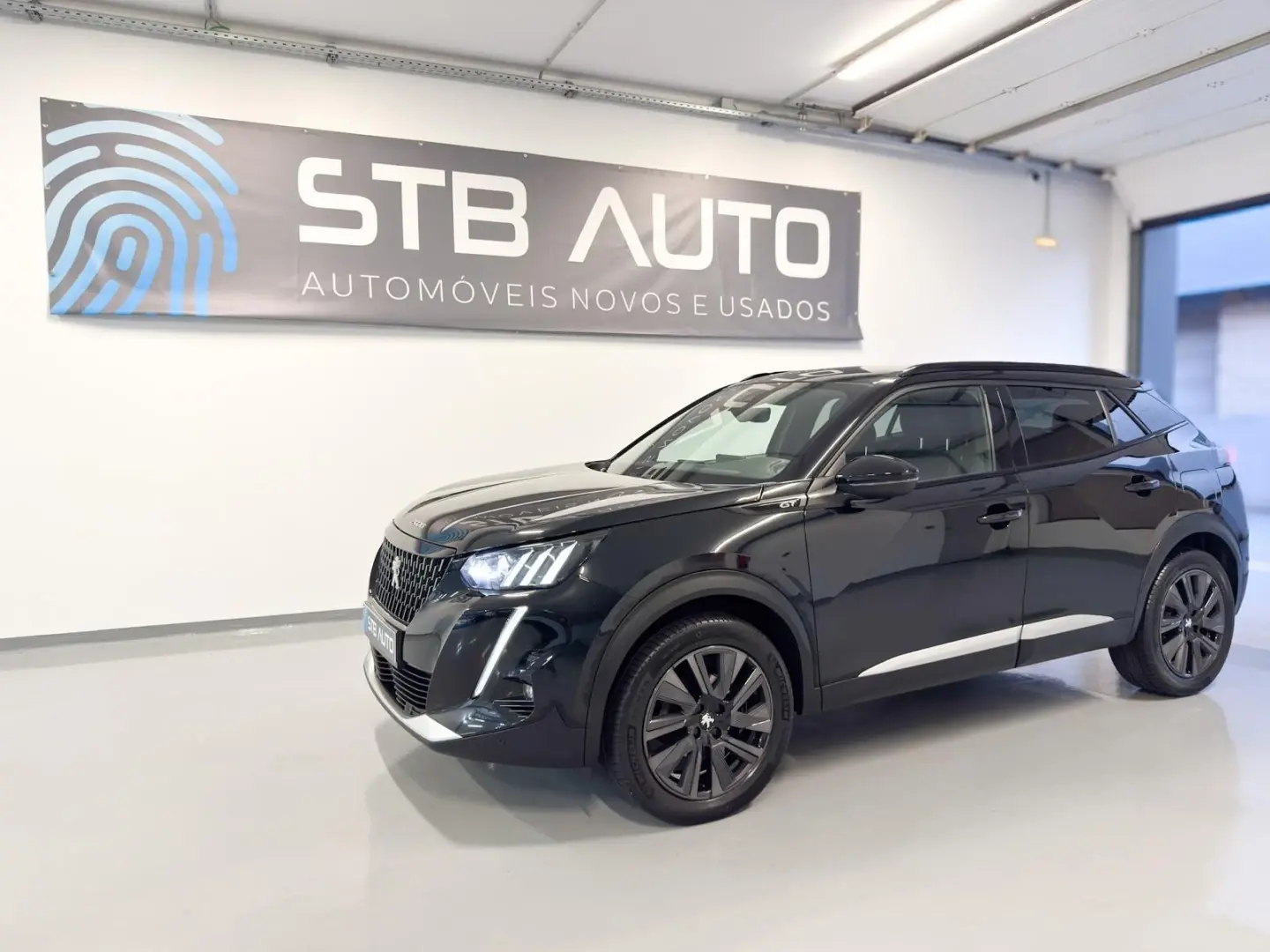 Peugeot 2008 1.2 PureTech GT Pack EAT8 4