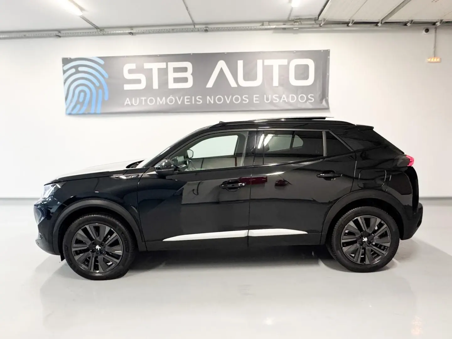 Peugeot 2008 1.2 PureTech GT Pack EAT8 18