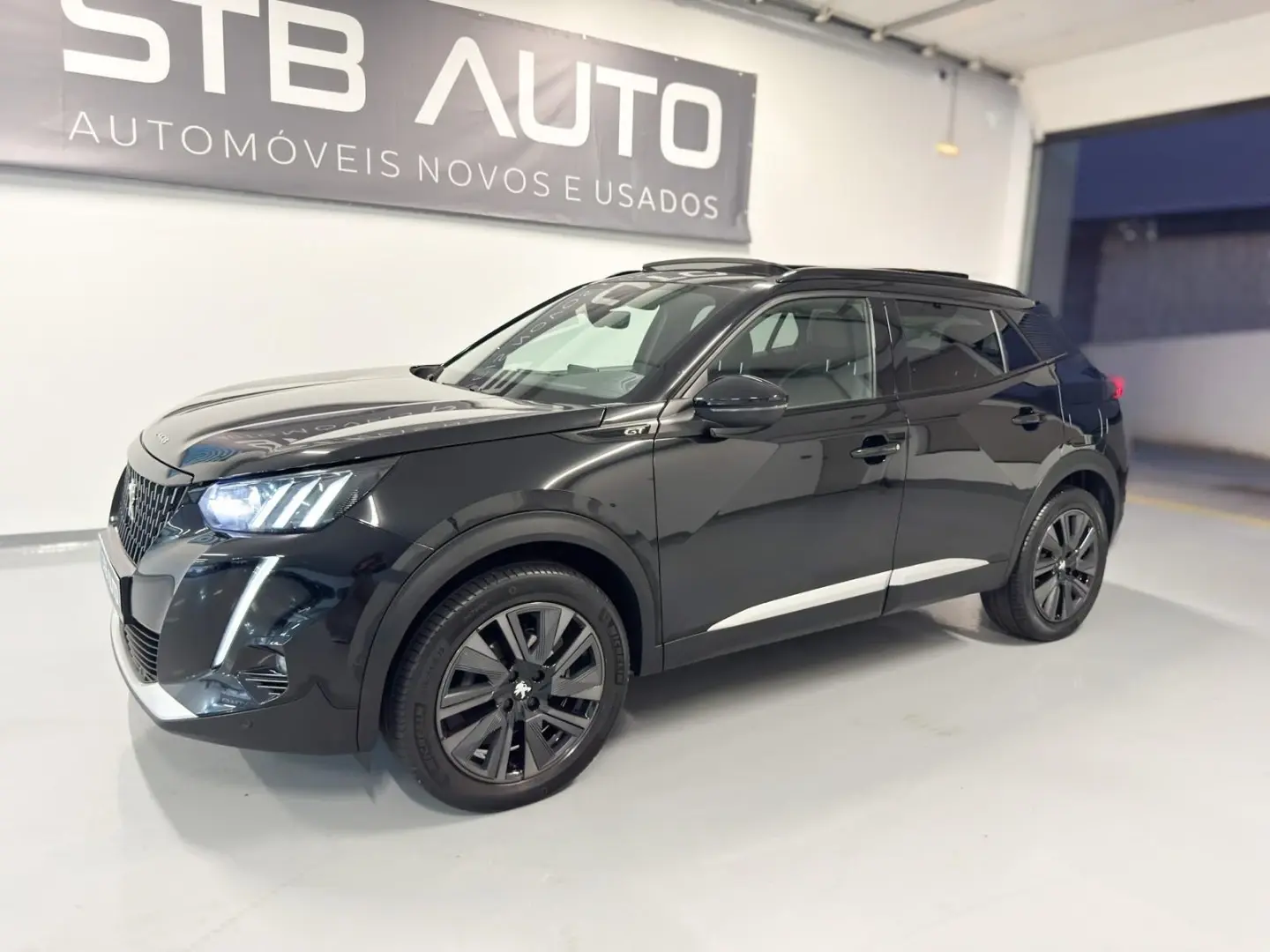 Peugeot 2008 1.2 PureTech GT Pack EAT8 17