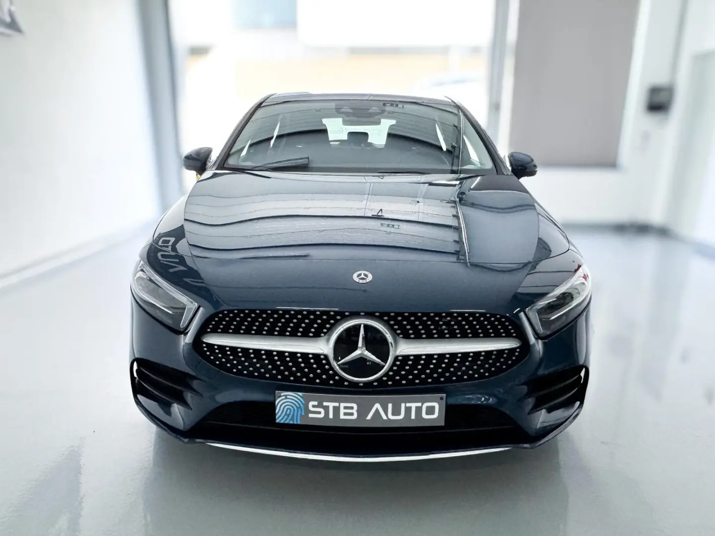 Mercedes-Benz A 250 e AMG Line 24
