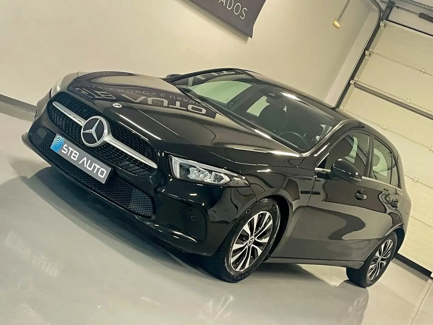 Mercedes-Benz A 180 d Style Plus Aut. 26