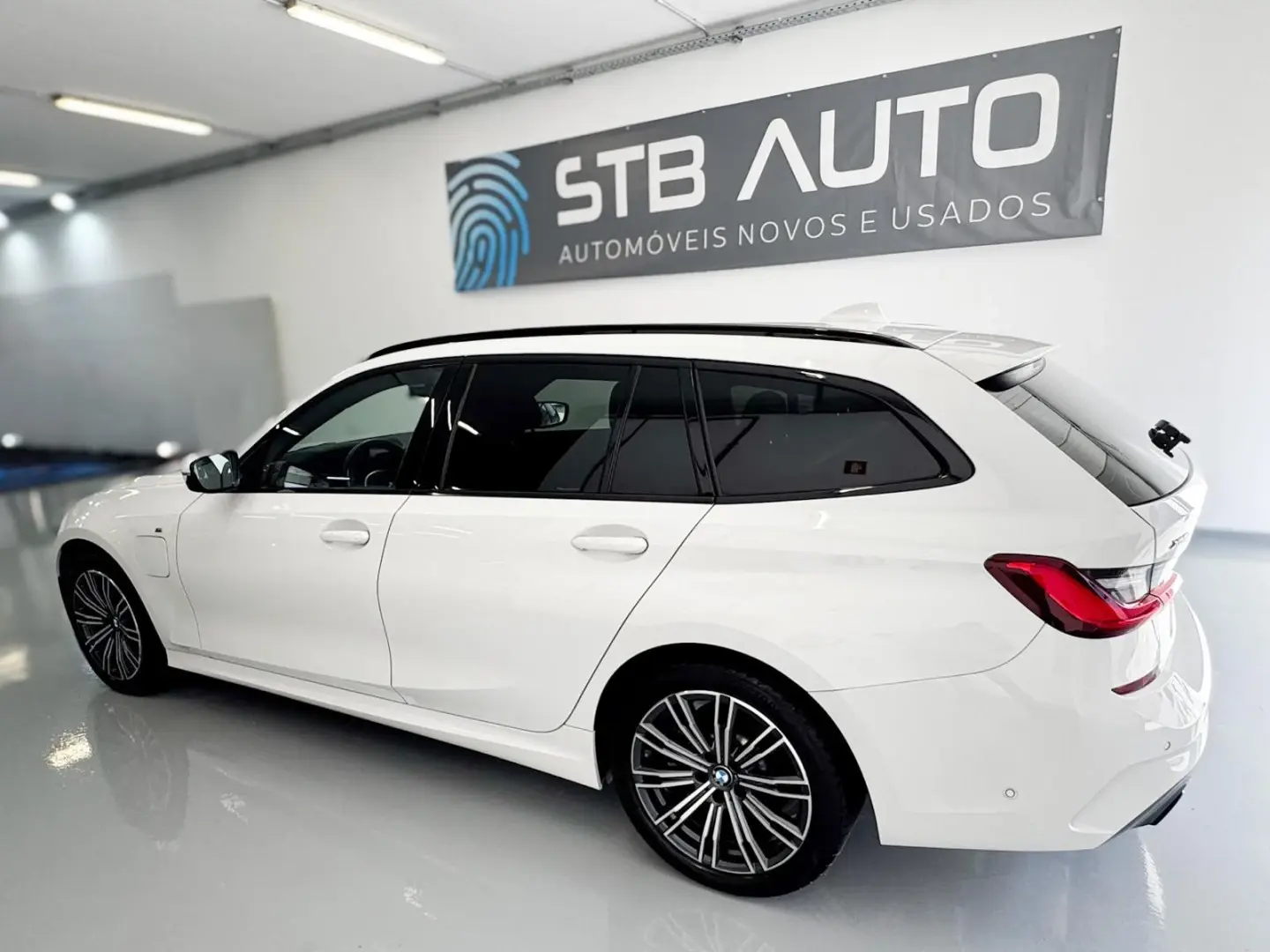 BMW 320 e Touring xDrive Auto Sport 35