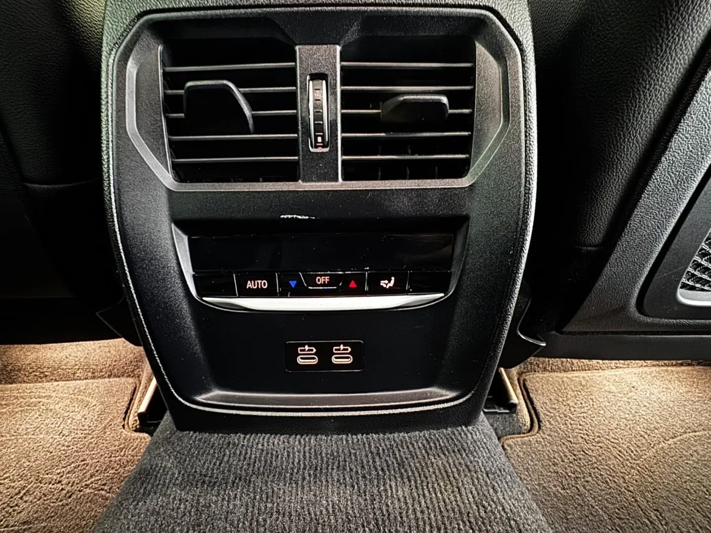 BMW 320 e Touring xDrive Auto Sport 37