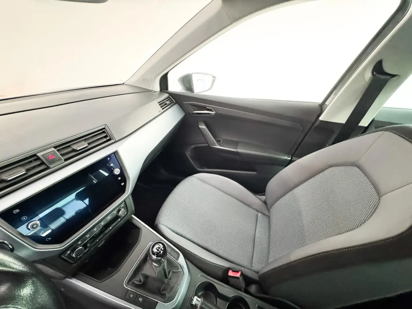 SEAT Arona 1.6 TDI Style 27