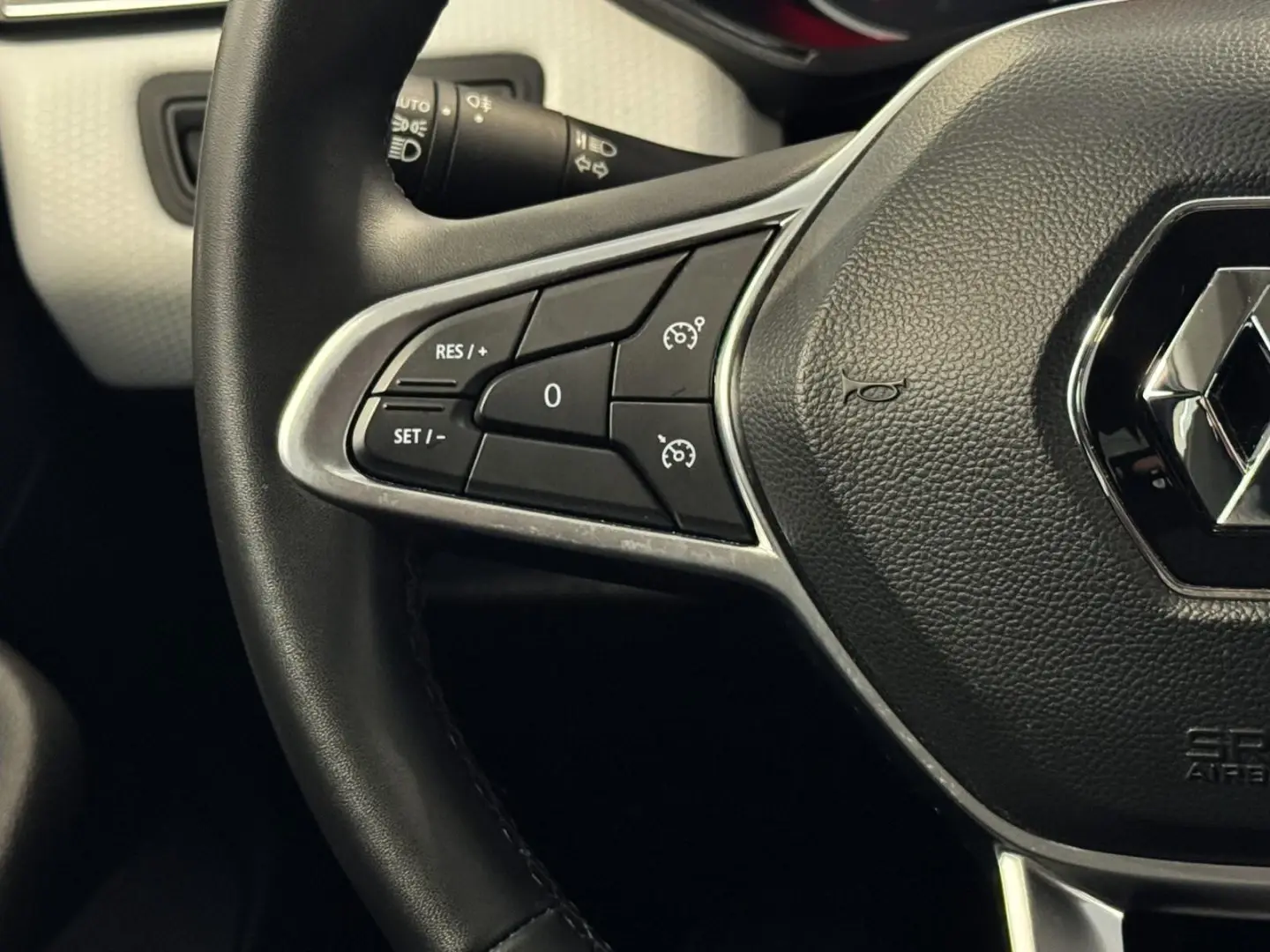 Renault Clio 1.0 TCe Evolution 21