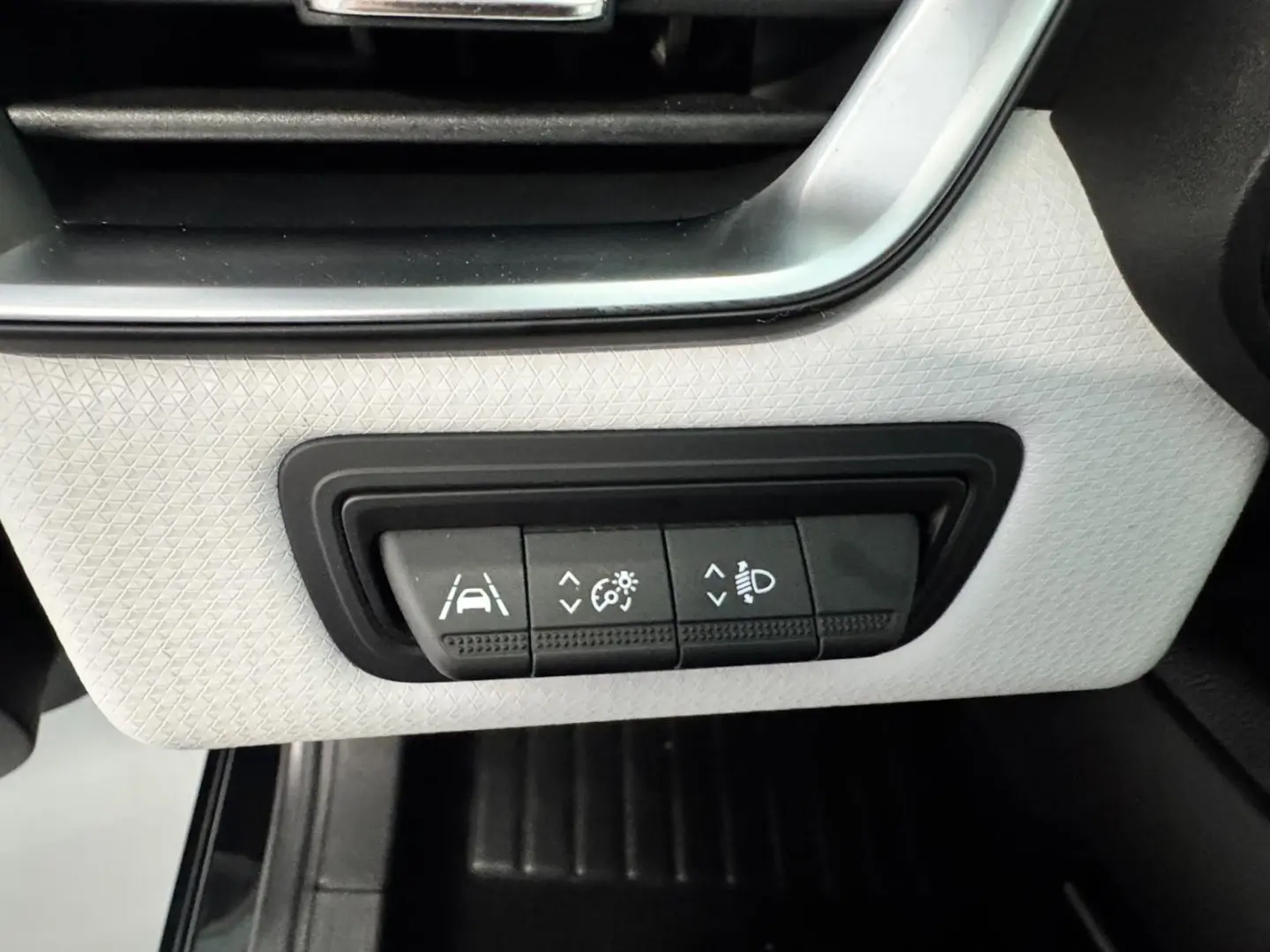 Renault Clio 1.0 TCe Evolution 28